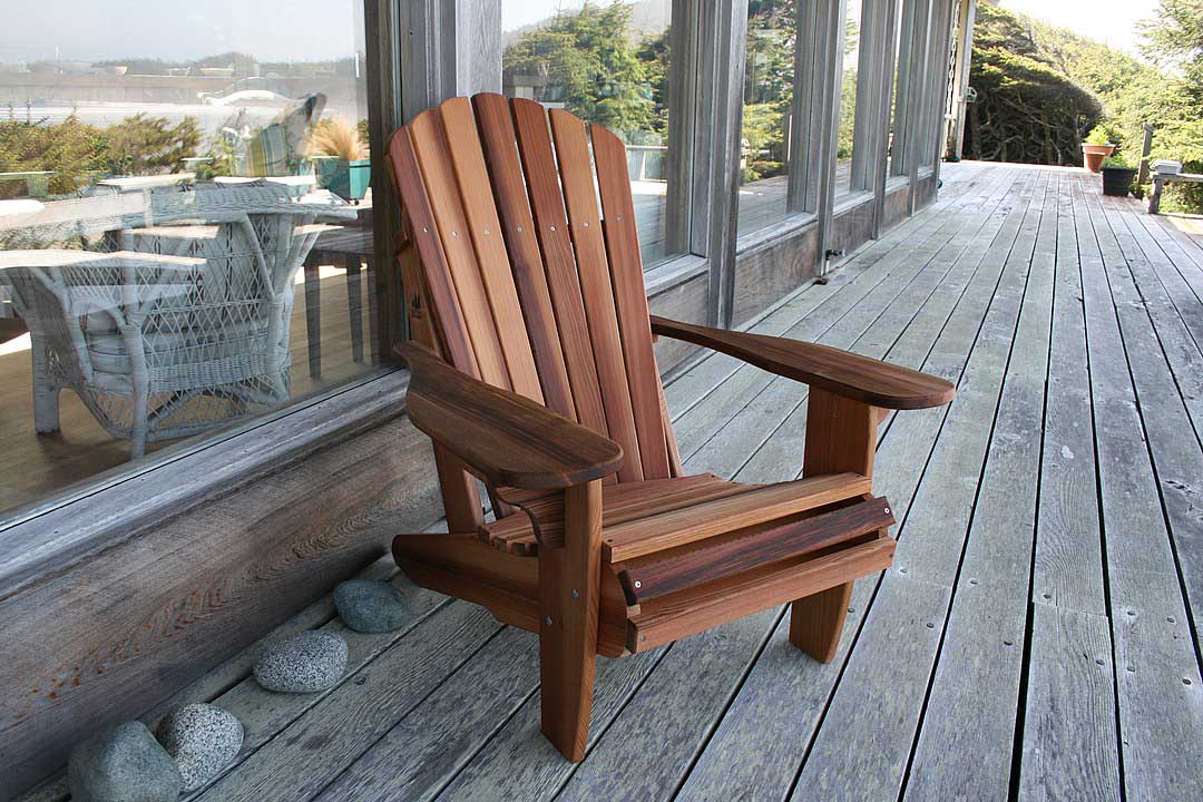 1080px-A_Modern_Adirondack_Chair.jpg