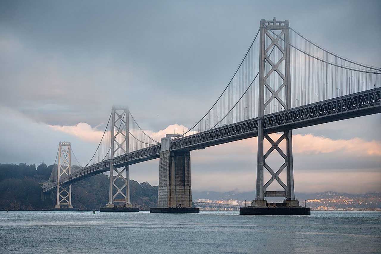 1080px-Oakland_Bay_Bridge_Western_Part.jpg